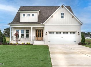 140 Pondhurst Ln, Fuquay Varina, NC 27526