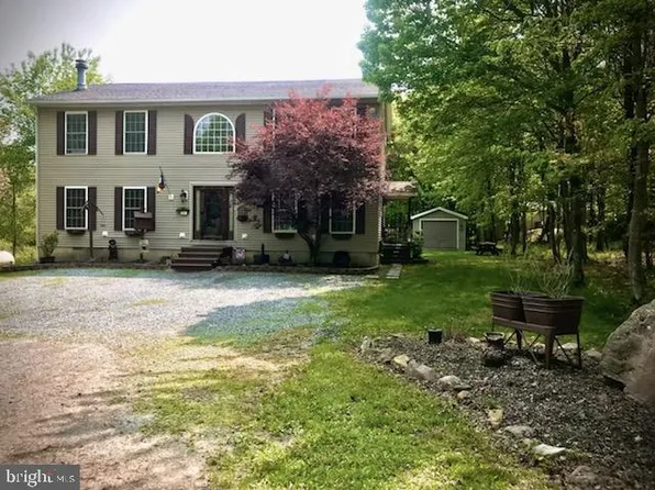 14 Minnie Ha Ha Rd, Albrightsville, PA 18210