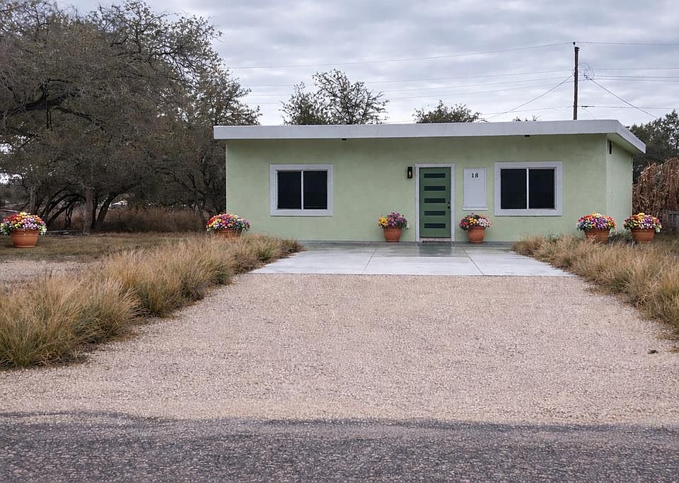 1st image of 18 Poolside Loop