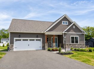 2802 Phillips Rd, Castleton On Hudson, NY 12033