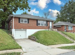 634 Chambers Rd, Saint Louis, MO 63135