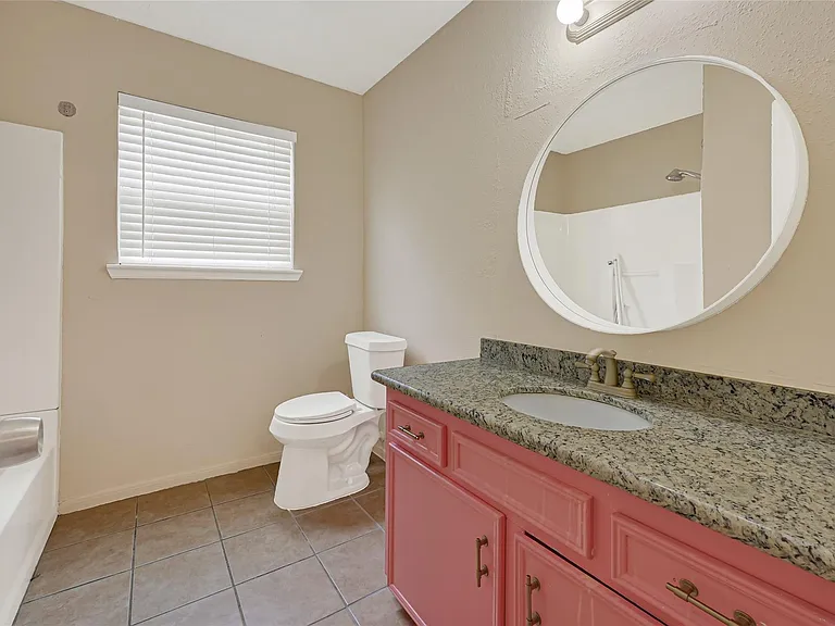 539 Belwin Dr — Photo 24
