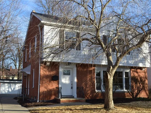 3693 Stoer Rd, Shaker Heights, OH 44122