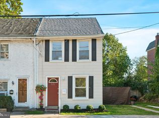 571 Shawmont Ave, Philadelphia, PA 19128