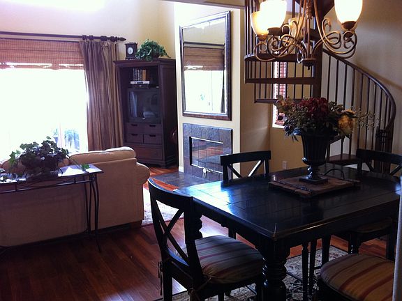 3rd image of 1212 Ocean Park Blvd Unit 18