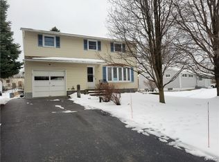116 Daniel Dr, Liverpool, NY 13088