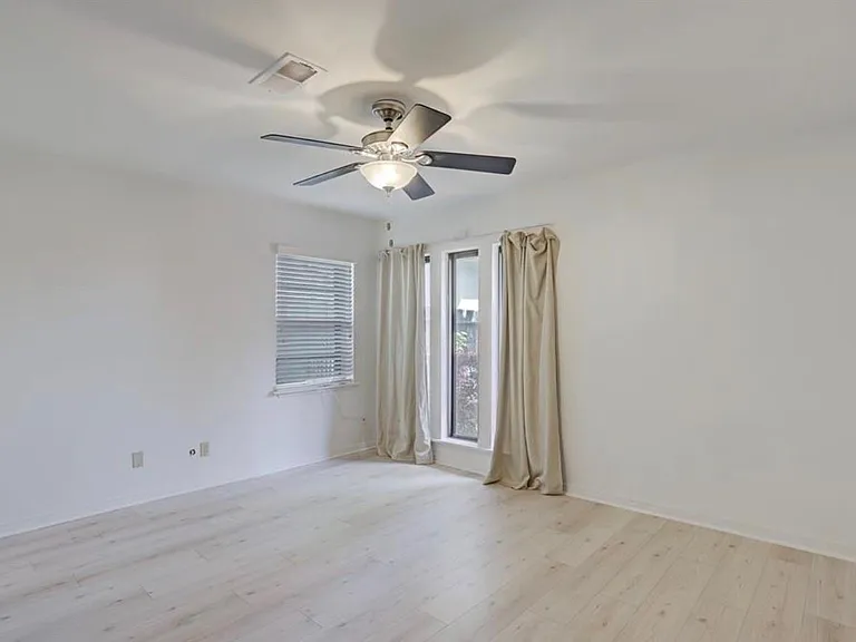 3708 Bellaire Blvd — Photo 10