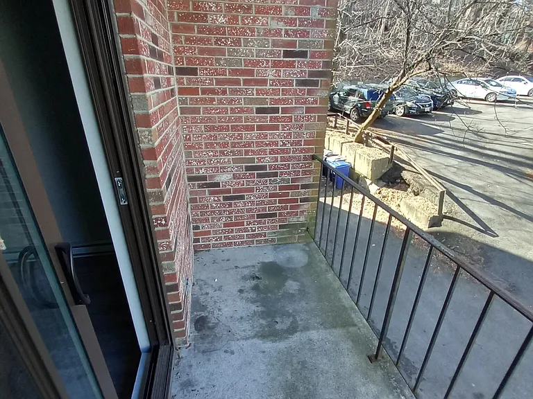 566 Washington St #1 — Photo 28