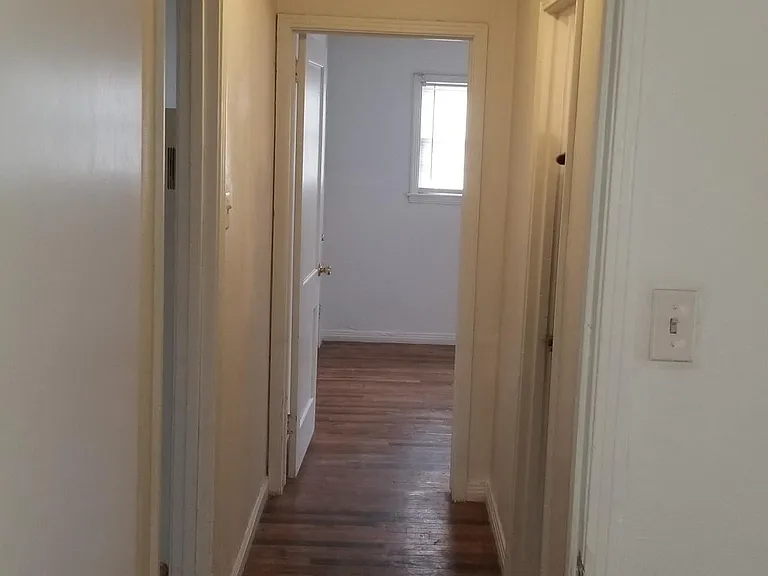 2733 Hilltop Dr — Photo 10