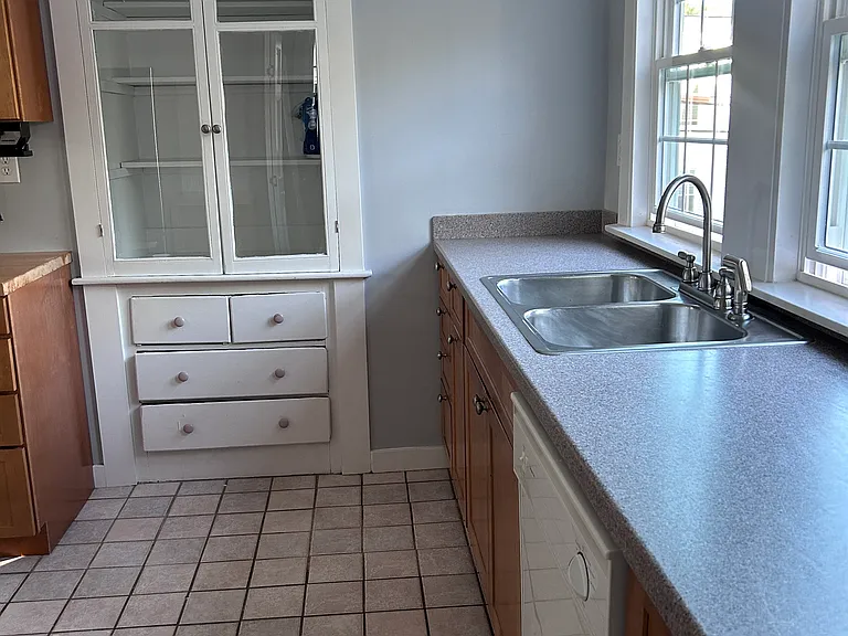 42 Prospect St — Photo 16