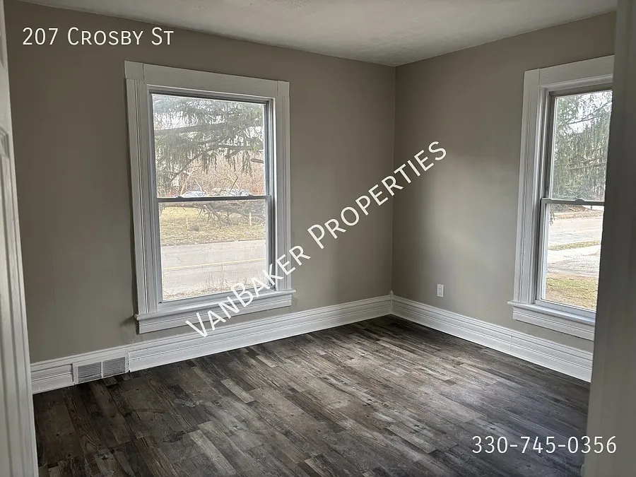 4 bed, 1200 sqft, $1,395 — Photo 2