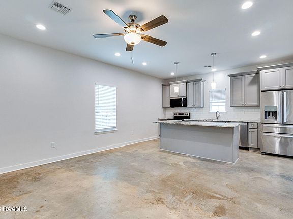 4th image of 204 Romero St #A
