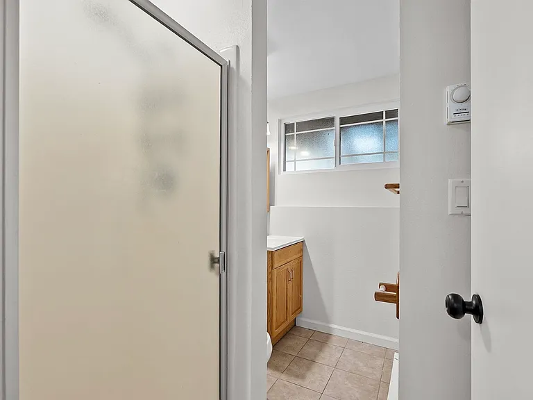 7906 N Dakota St — Photo 17