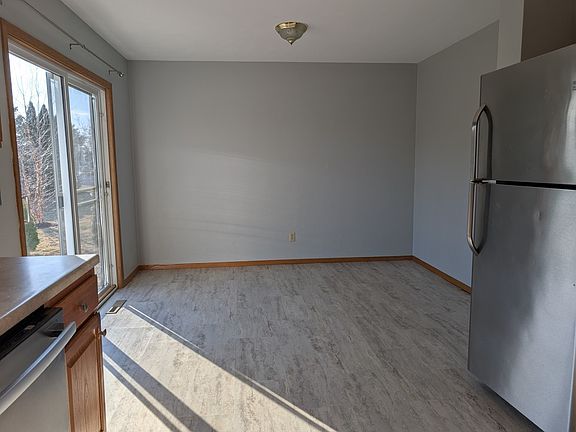5th image of 6579 Samantha Ln