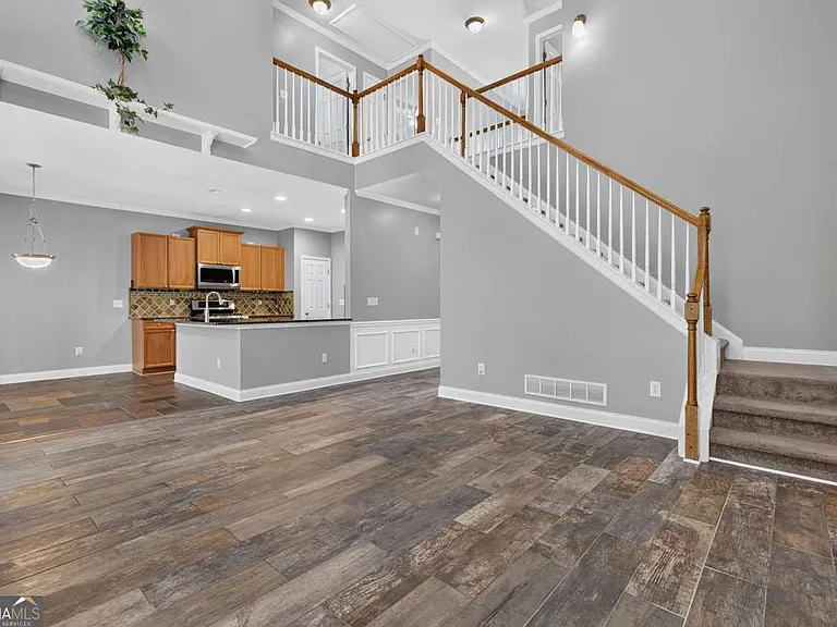 153 Fitzroy Ln — Photo 21
