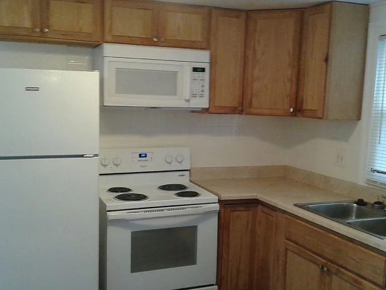 5905 Raytown Rd — Photo 2