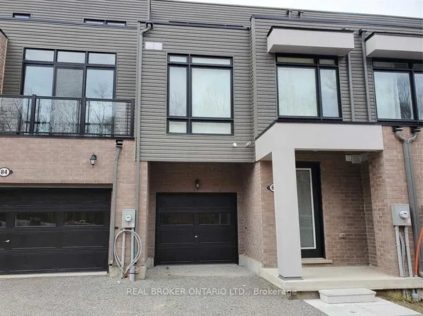82 Marina Village Dr, Georgian Bay, ON L0K 1S0