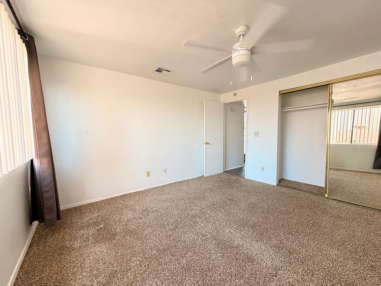 3 bed, 1320 sqft, $650 — Photo 4