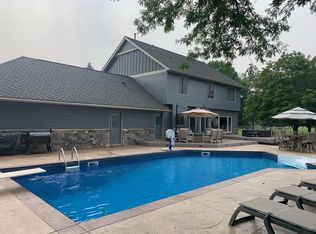 637 Stonebrooke Dr, Shakopee, MN 55379