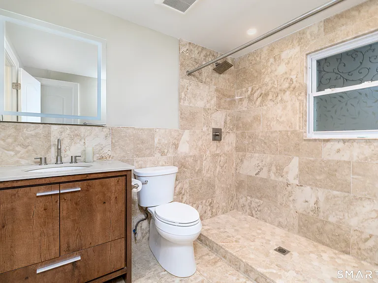 414 Riversville Rd — Photo 16