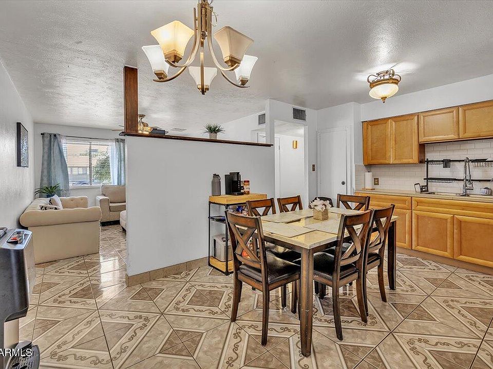 1st image of 6516 W CHEERY LYNN Road