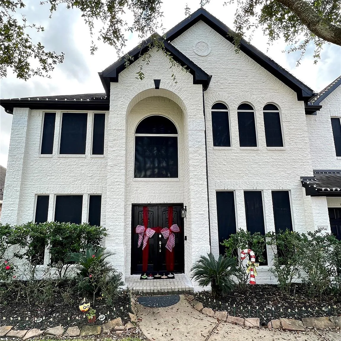 5 bed, 3.5 bath, 3436 sqft, $3,200 — Photo 4