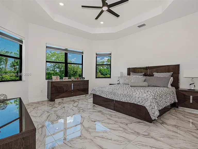 12835 Bayside Ct — Photo 28