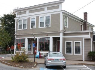 56 Main St, Raymond, NH 03077