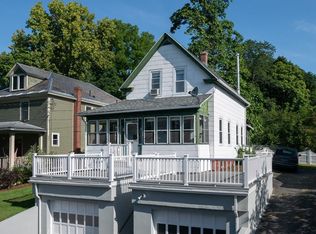 39 High St, Northampton, MA 01062