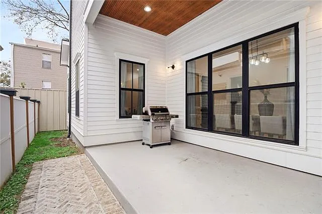 13 Cocos St — Photo 21