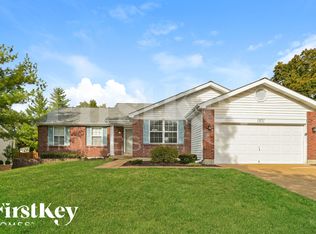 1851 Smizer Mill Rd, Fenton, MO 63026