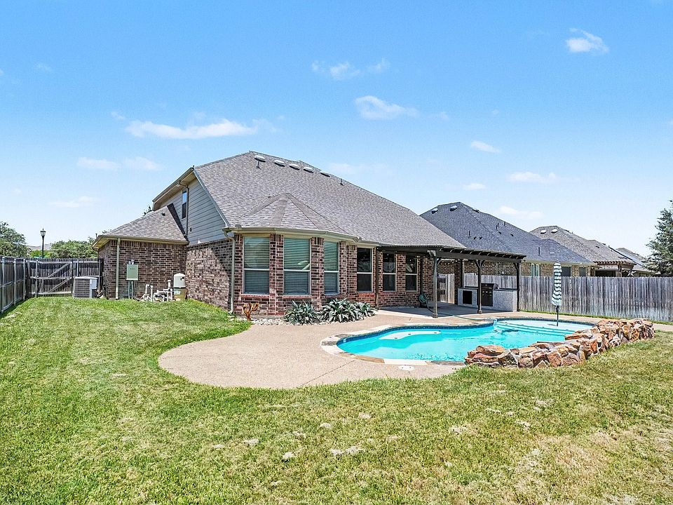 1st image of 4310 Garden Path Ln