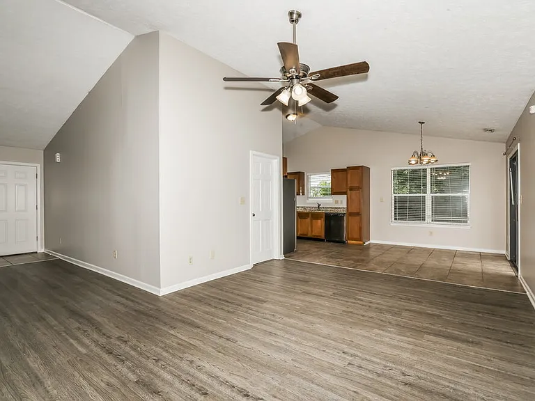 5631 Nodlehs Ct — Photo 5