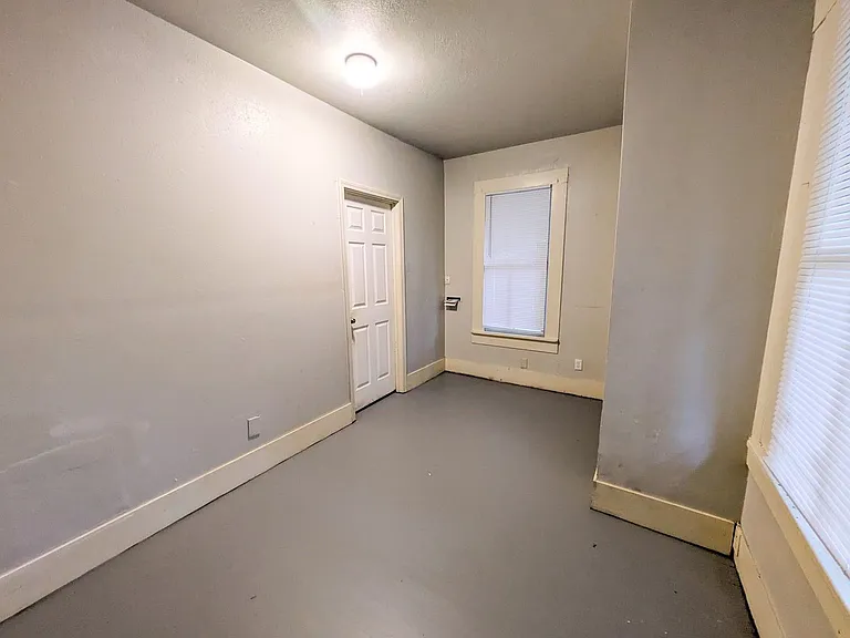 4358 Kenneth Ave — Photo 12