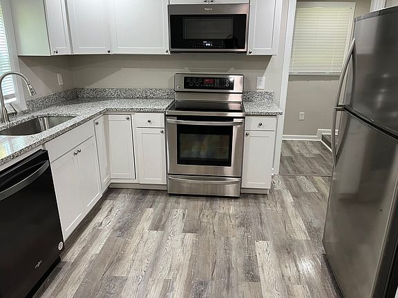 3rd image of 1009 N Ransom St