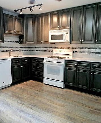 4th image of 120 Grotto Ct
