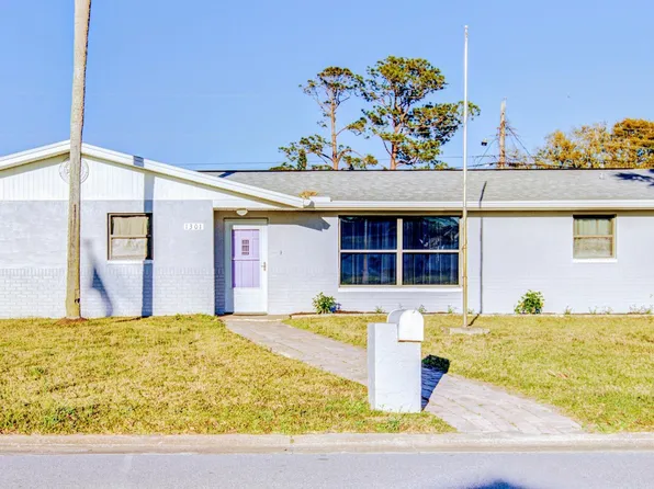 1301 Suwanee Rd, Daytona Beach, FL 32114