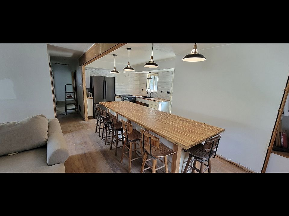 1st image of 951 Hartsook Blvd SE #2