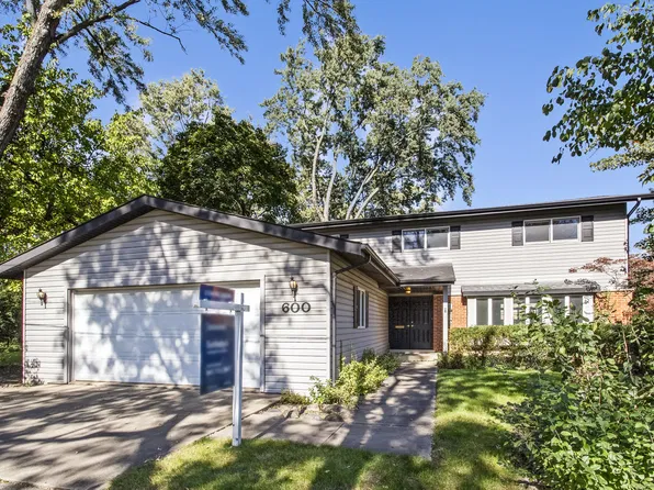 600 Fairway Dr, Glenview, IL 60025