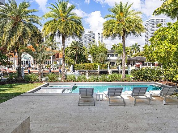 5th image of 410 Golden Beach Dr