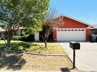 2828 E Orangeburg Ave, Modesto, CA 95355
