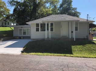 702 Missouri Ave, Washington, MO 63090