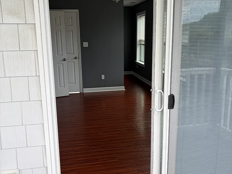 5001 Killam Ave #3 — Photo 7