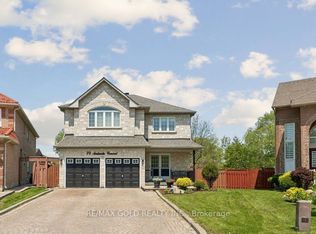 74 Avalanche Cres, Brampton, ON L6P 1L8