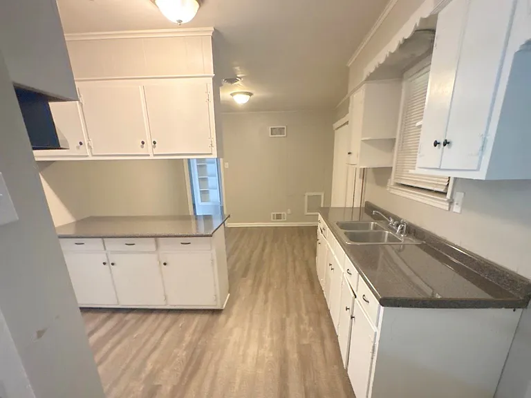 3120 Beauchamp Dr — Photo 5