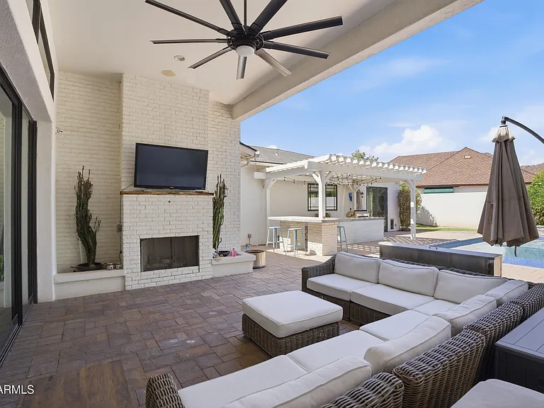 4461 N Launfal Ave — Photo 43