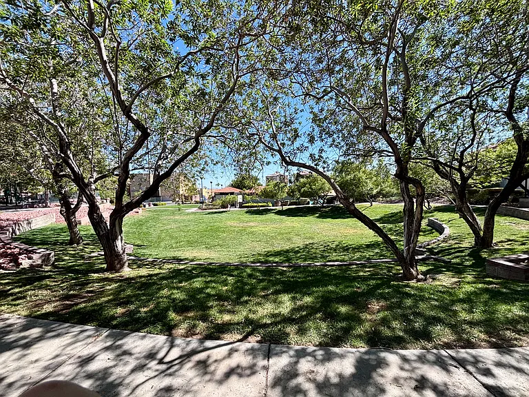 10524 Visibility Ct — Photo 41