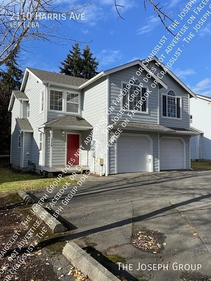 Cozy & Convenient 4-Bedroom Home in Bellingham — Photo 1