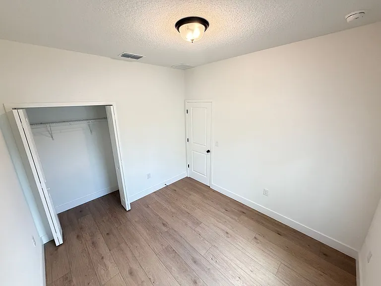 430 Wellwood St SW — Photo 28