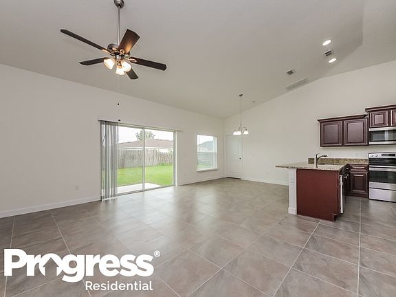 5th image of 762 Leonardo Ct